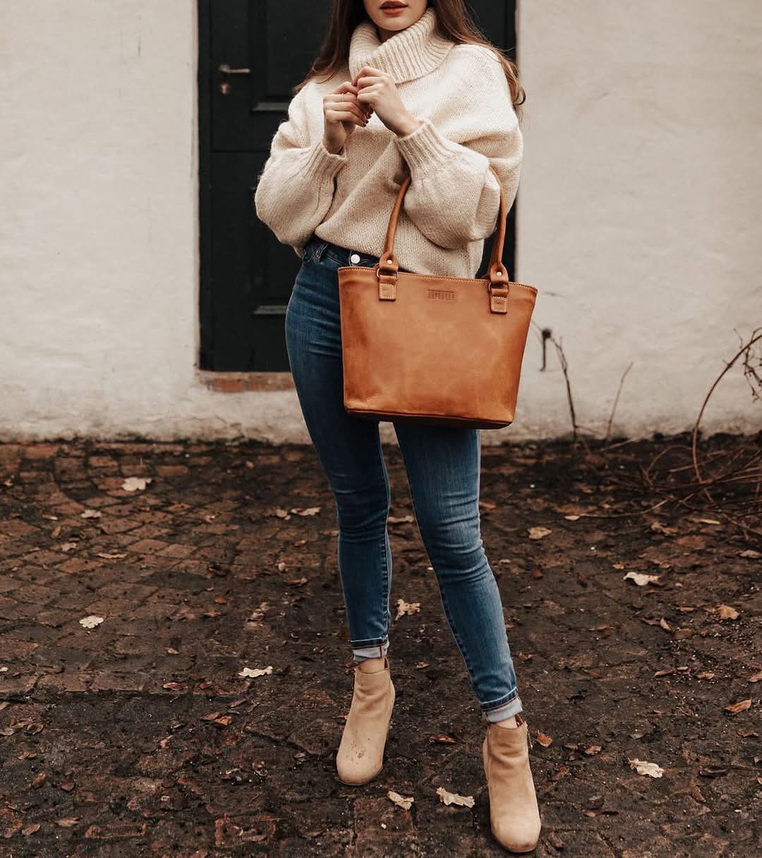The Lady Handbag