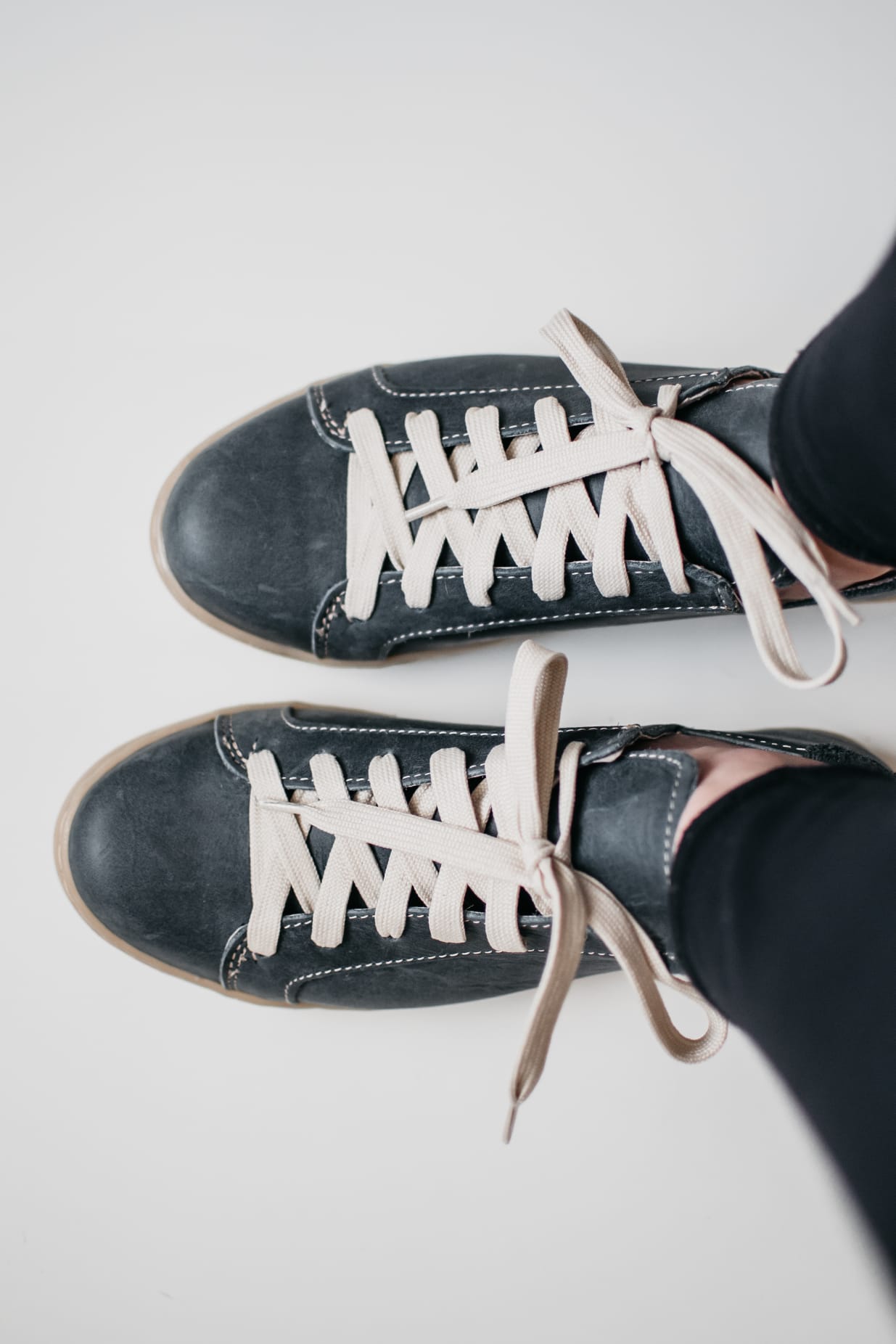 Skaamrosie Sneakers - Navy Denim